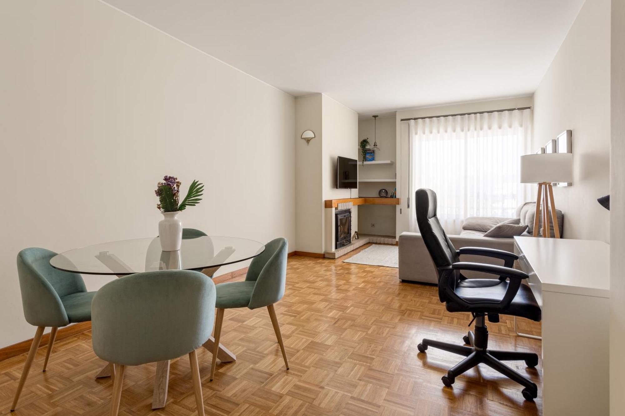 Joivy Stylish City Centre Flat With Parking Maía 外观 照片
