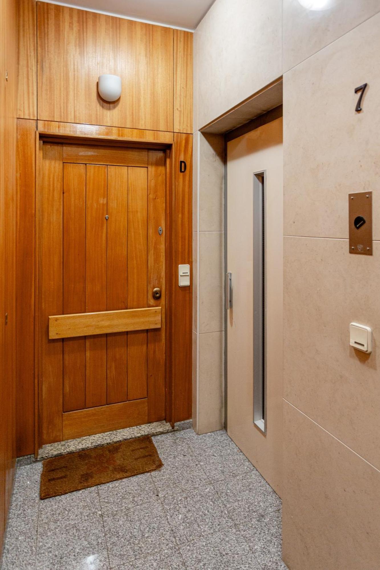 Joivy Stylish City Centre Flat With Parking Maía 外观 照片